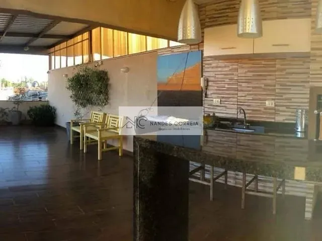 Casa 2 quartos e 3 banheiros, à venda, no bairro Jardim Pequena Londres em Londrina