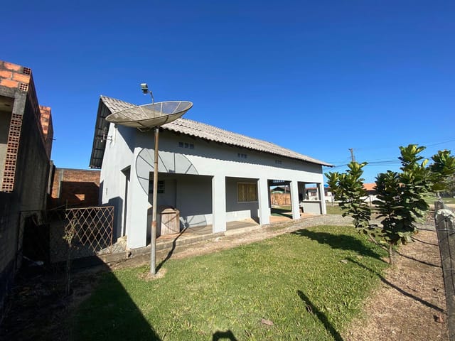 Foto do Casa - Casa de Esquina em Alvenaria com Terreno Amplo á venda, Bairro Salinas, Balneário Barra do Sul, SC | North Center