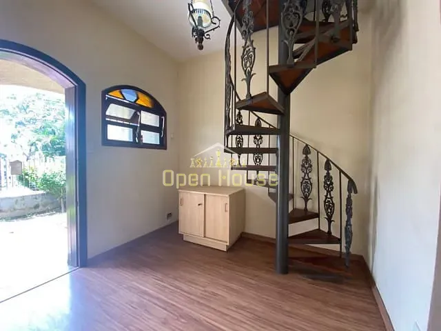 Casa com 378m² 3 quartos e 1 banheiro, à venda, no bairro Jardim Europa em Volta Redonda
