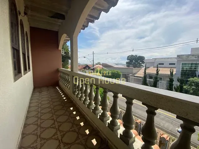 Casa com 378m² 3 quartos e 1 banheiro, à venda, no bairro Jardim Europa em Volta Redonda