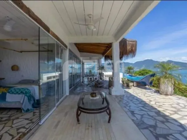 Casa 6 quartos e 4 banheiros, à venda, no bairro Itaquanduba em Ilhabela