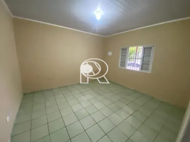 Casa 1 quarto e 2 banheiros, à venda ou para alugar, no bairro Centro em Registro