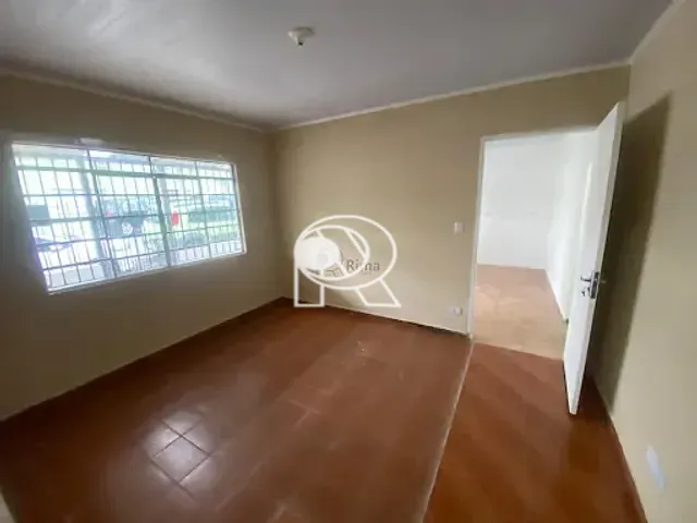 Casa 1 quarto e 2 banheiros, à venda ou para alugar, no bairro Centro em Registro