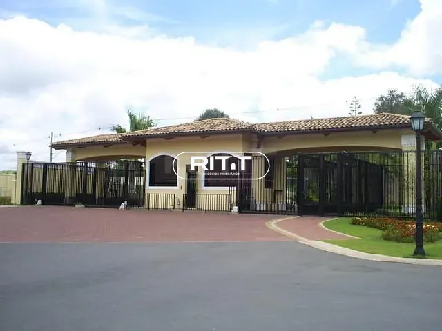 Casa com 902m² 4 quartos e 2 banheiros, à venda, no bairro Sítios de Recreio Gramado em Campinas
