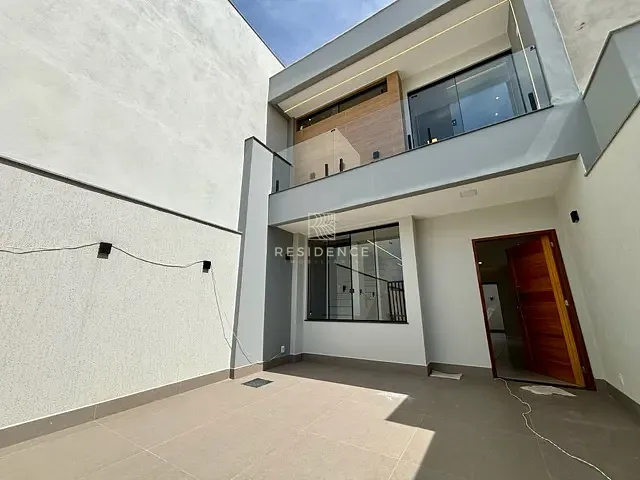 Casa 2 quartos e 3 banheiros, à venda, no bairro Vale do Sol em Pinheiral