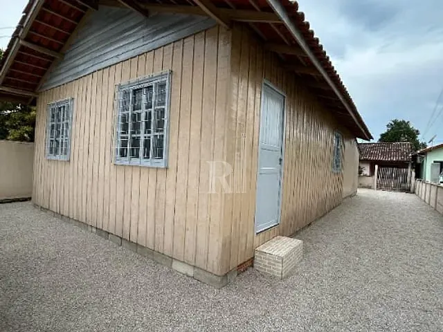 Casa com 352m² 2 quartos e 1 banheiro, à venda, no bairro Praça em Tijucas