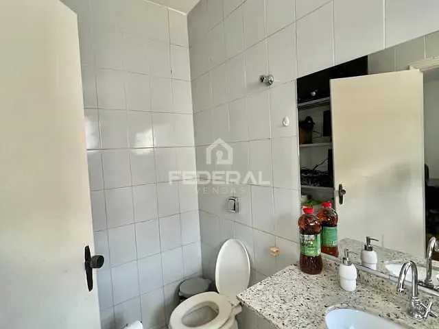 Casa com 431m² 4 quartos e 2 banheiros, à venda, no bairro Jardim América em Goiânia