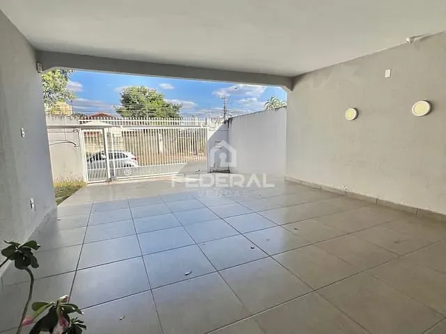 Casa com 431m² 4 quartos e 2 banheiros, à venda, no bairro Jardim América em Goiânia