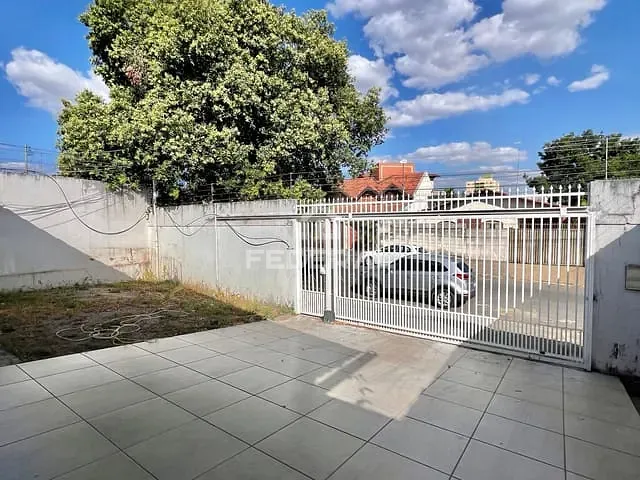 Casa com 431m² 4 quartos e 2 banheiros, à venda, no bairro Jardim América em Goiânia