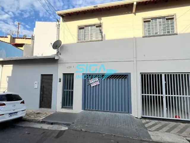 Sobrado com 200m² 3 quartos e 1 banheiro, para alugar, no bairro Centro em Pouso Alegre