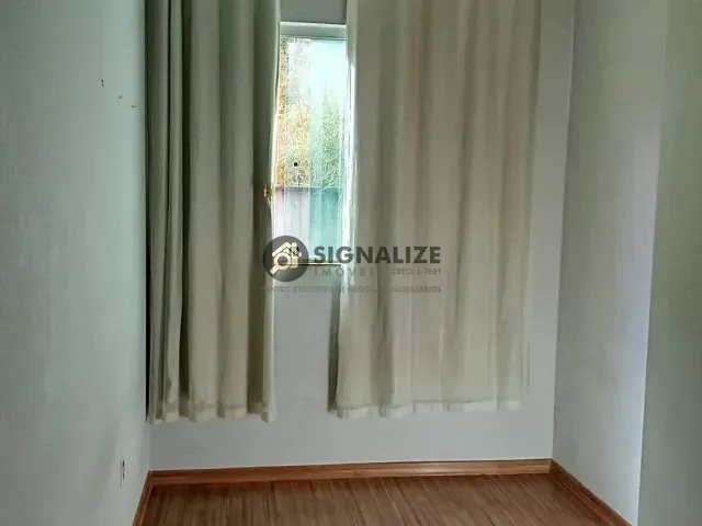 Casa com 200m² 3 quartos e 2 banheiros, à venda, no bairro Cândida Ferreira em Contagem