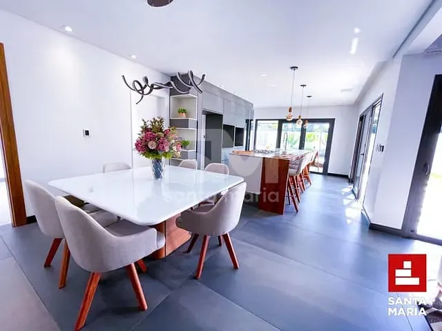 Casa com 360m², à venda, no bairro Universitário em Chapecó