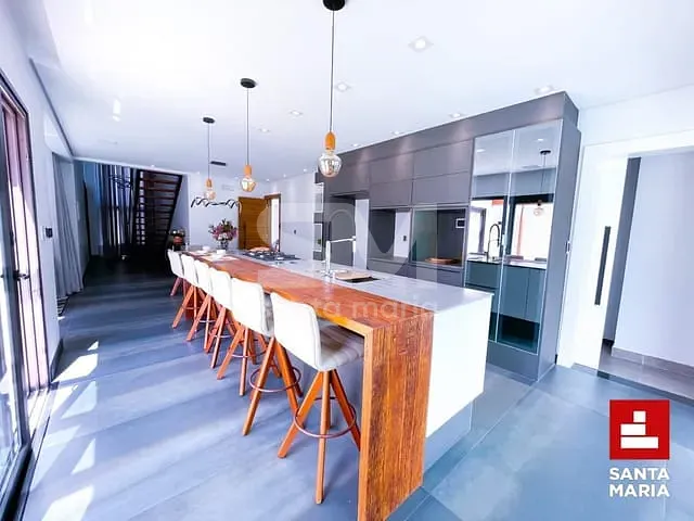 Casa com 360m², à venda, no bairro Universitário em Chapecó