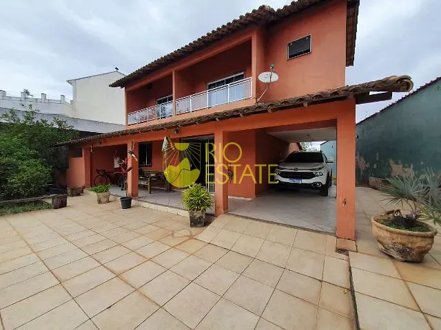 Casa com 700m² 3 quartos e 4 banheiros, à venda, no bairro Ano Bom em Barra Mansa
