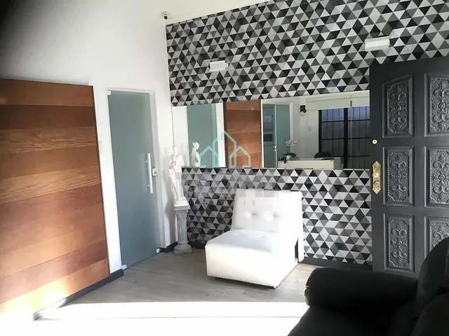 Casa com 300m², à venda, no bairro Jardim Maria Augusta em Taubaté