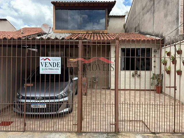 Casa com 131m² 4 quartos e 3 banheiros, à venda, no bairro Casa de Pedra em Volta Redonda