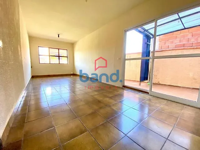 Casa com 190m² 3 quartos e 2 banheiros, à venda, no bairro Centro em Porto Feliz