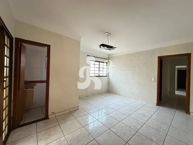 Casa com 127m² 2 quartos e 2 banheiros, à venda, no bairro Loteamento São Francisco em Piracicaba