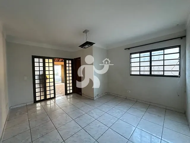 Casa com 127m² 2 quartos e 2 banheiros, à venda, no bairro Loteamento São Francisco em Piracicaba