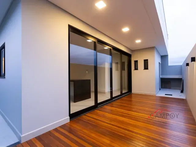 Casa 3 quartos e 3 banheiros, à venda, no bairro Loteamento Residencial Florais Do Lago em Apucarana