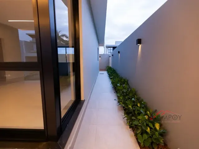 Casa 3 quartos e 3 banheiros, à venda, no bairro Loteamento Residencial Florais Do Lago em Apucarana