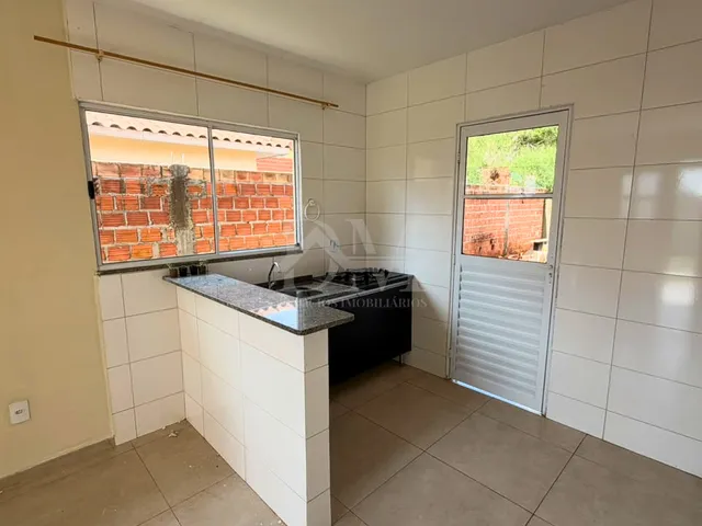 Casa 2 quartos e 1 banheiro, para alugar, no bairro Portal do Sertão em Jaguariaíva