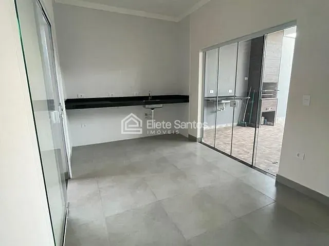 Casa 3 quartos e 2 banheiros, à venda, no bairro Jardim Capuava em Nova Odessa