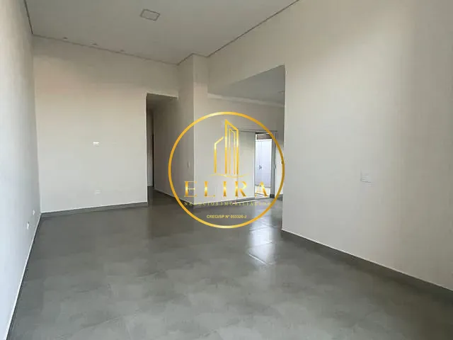 Casa 3 quartos e 2 banheiros, à venda, no bairro Jardim Capuava em Nova Odessa