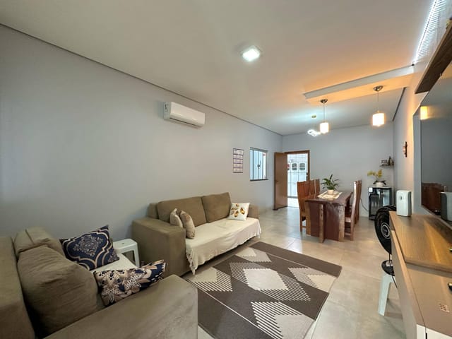 Casa com 324m² 3 quartos e 2 banheiros, à venda, no bairro Residencial dos Ipês em Nova Mutum