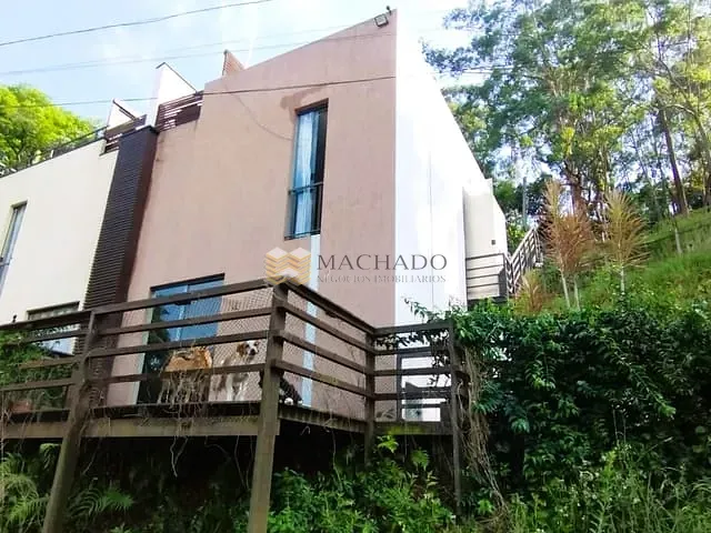 Casa com 200m² 3 quartos e 2 banheiros, à venda, no bairro Vila Rica em Jundiaí