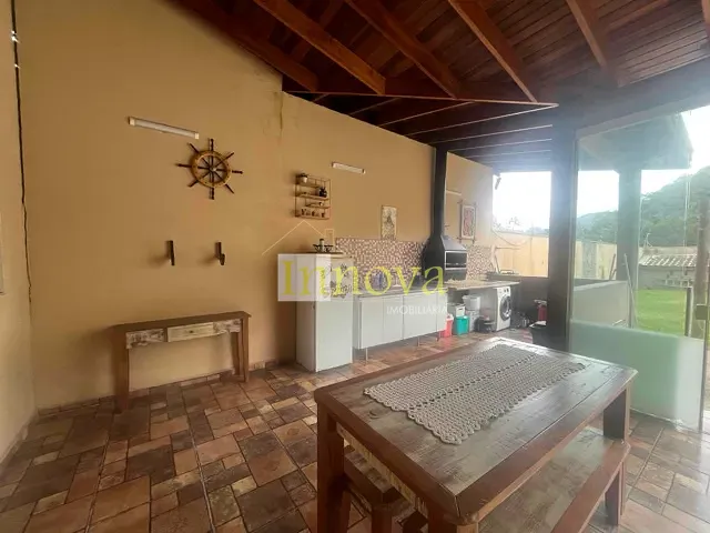 Casa com 360m² 2 quartos e 1 banheiro, à venda, no bairro Capricornio II em Caraguatatuba