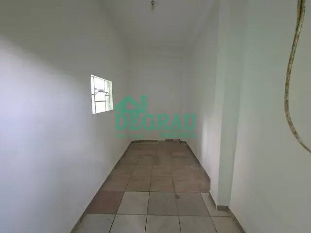 Casa com 154m² 2 quartos e 1 banheiro, para alugar, no bairro Jardim São Francisco em Itapeva
