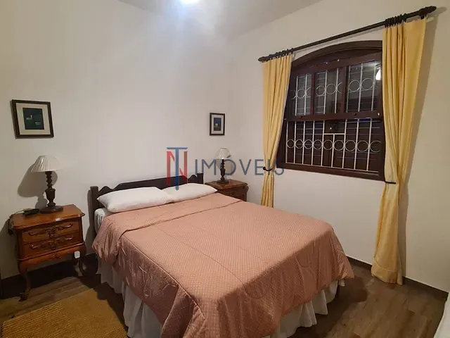 Casa com 679m² 3 quartos e 2 banheiros, à venda, no bairro Jardim Floresta em Atibaia
