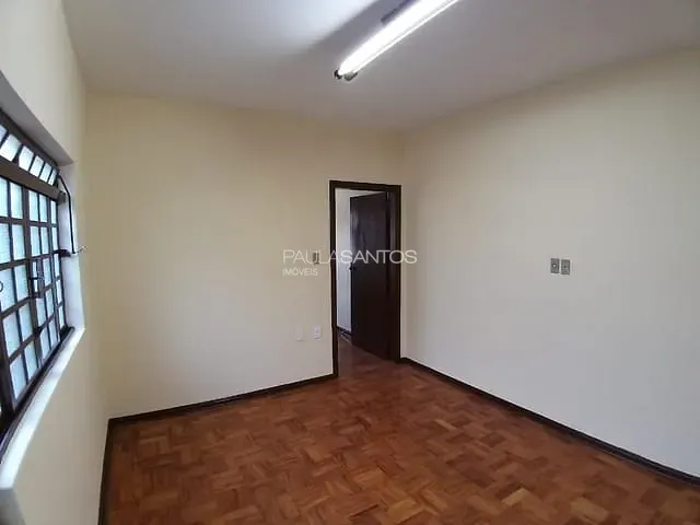 Casa com 174m² 3 quartos e 1 banheiro, à venda, no bairro Vila Hortência em Sorocaba