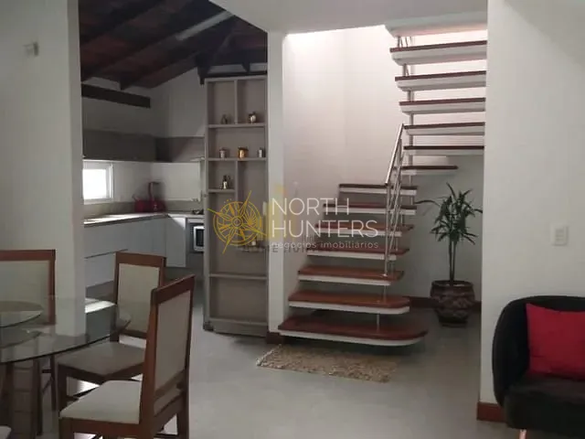 Casa com 300m² 4 quartos e 3 banheiros, para alugar, no bairro Jurerê Internacional em Florianópolis