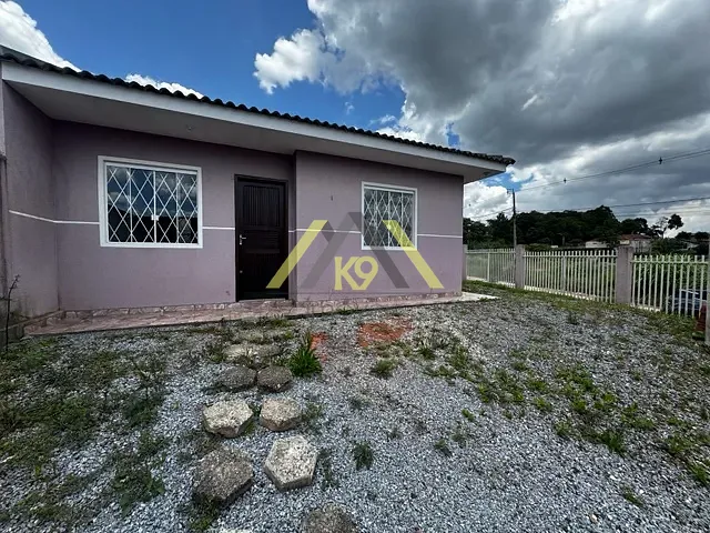 Casa com 165m² 3 quartos e 1 banheiro, à venda, no bairro Embu em Colombo