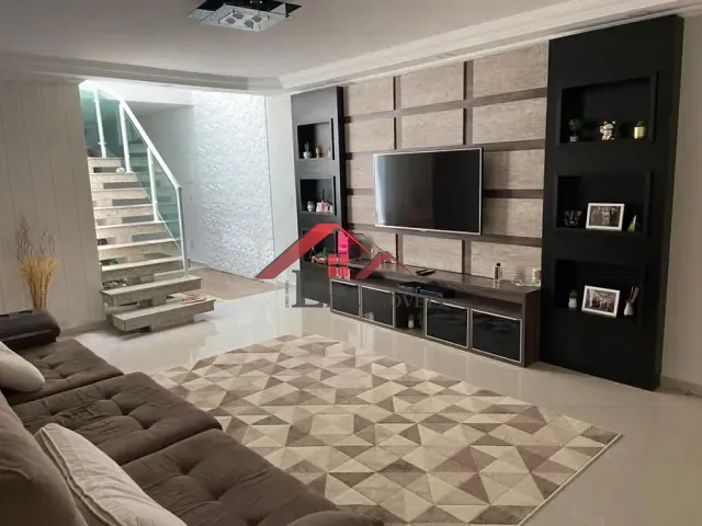 Casa com 170m² 4 quartos e 5 banheiros, à venda, no bairro Vila Alpina em Santo André