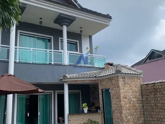 Casa com 315m² 4 quartos e 4 banheiros, à venda, no bairro Vargem Pequena em Rio de Janeiro