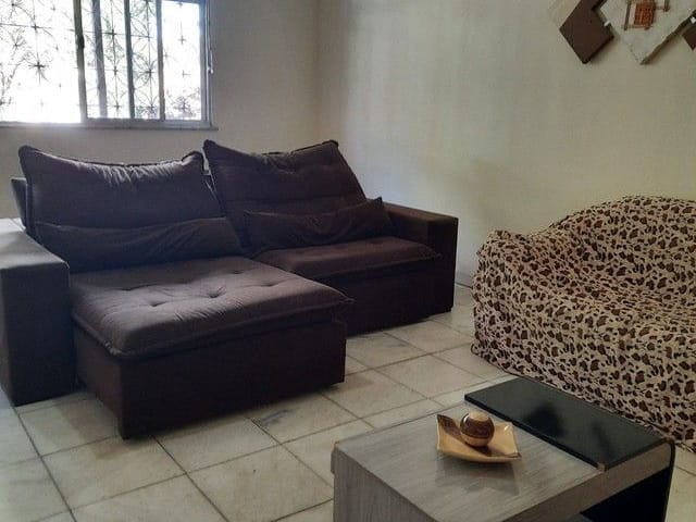 Casa com 806m² 3 quartos e 4 banheiros, à venda, no bairro Vila Valqueire em Rio de Janeiro