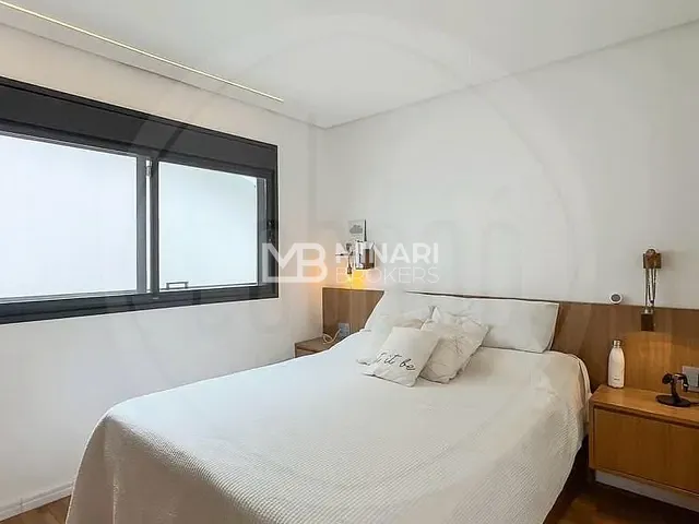 Casa 4 quartos e 5 banheiros, à venda, no bairro Alphaville em Santana de Parnaíba