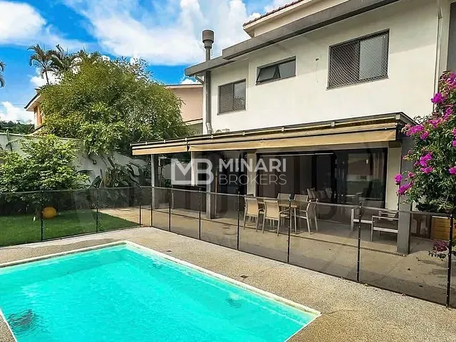 Casa 4 quartos e 5 banheiros, à venda, no bairro Alphaville em Santana de Parnaíba