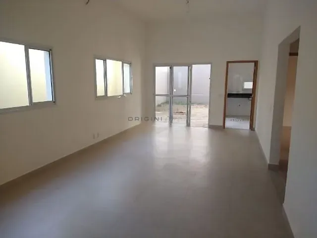 Casa com 253m² 3 quartos e 3 banheiros, à venda, no bairro Tiradentes em Campo Grande