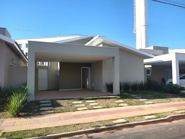 Casa com 253m² 3 quartos e 3 banheiros, à venda, no bairro Tiradentes em Campo Grande