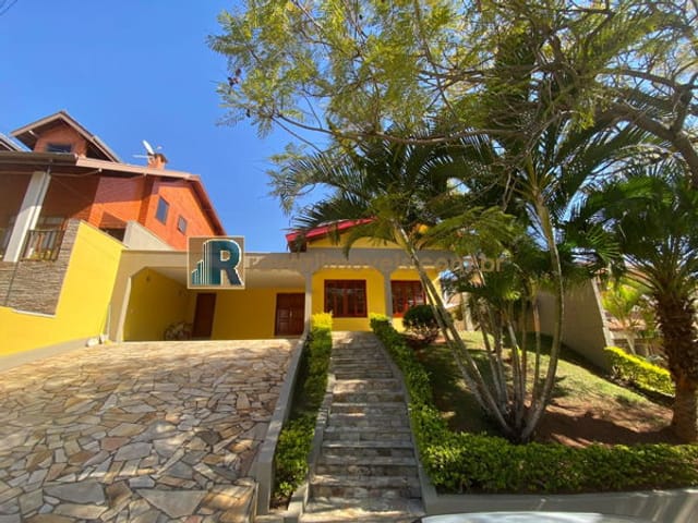 Casa com 450m² 3 quartos e 3 banheiros, à venda, no bairro Villaggio Capríccio em Louveira