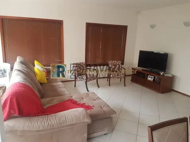 Casa com 450m² 3 quartos e 3 banheiros, à venda, no bairro Villaggio Capríccio em Louveira