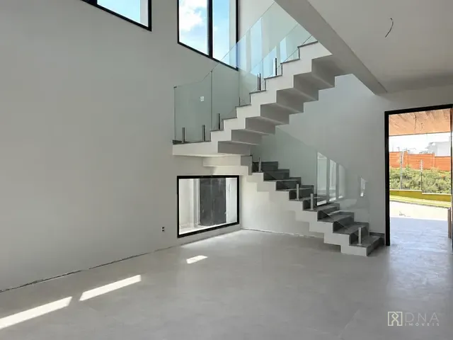 Casa 3 quartos e 5 banheiros, à venda, no bairro Urbanova em São José dos Campos