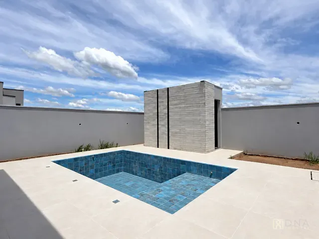 Casa 3 quartos e 5 banheiros, à venda, no bairro Urbanova em São José dos Campos