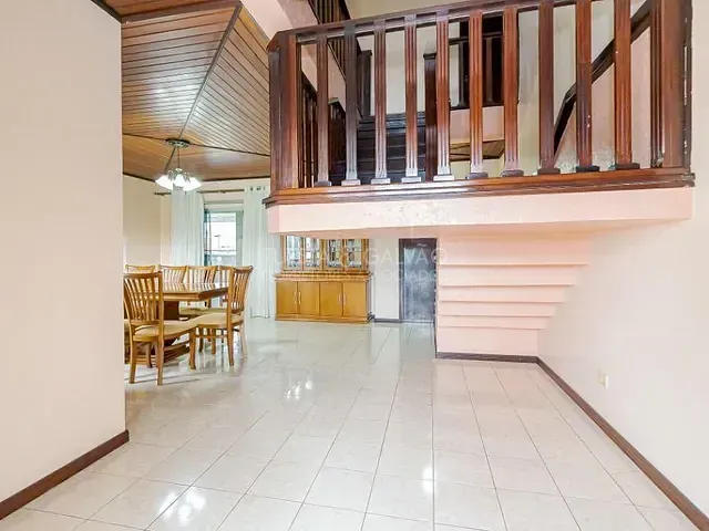 Casa com 246m² 4 quartos e 6 banheiros, à venda, no bairro Parque da Fonte em São José Dos Pinhais