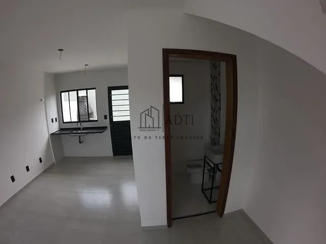 Casa 2 quartos e 2 banheiros, à venda, no bairro Vila São Paulo em Mogi das Cruzes