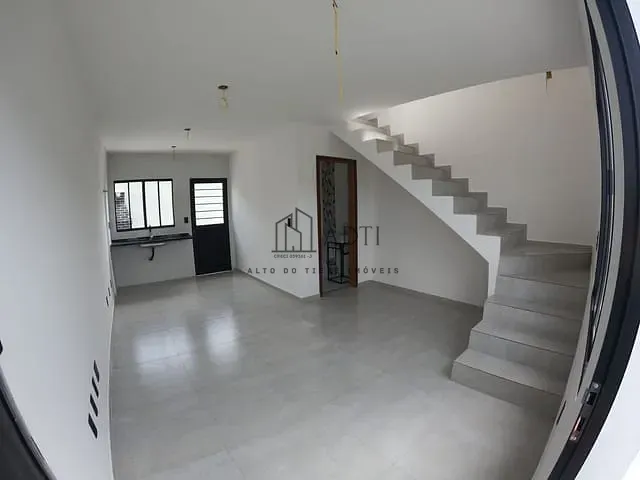 Casa 2 quartos e 2 banheiros, à venda, no bairro Vila São Paulo em Mogi das Cruzes